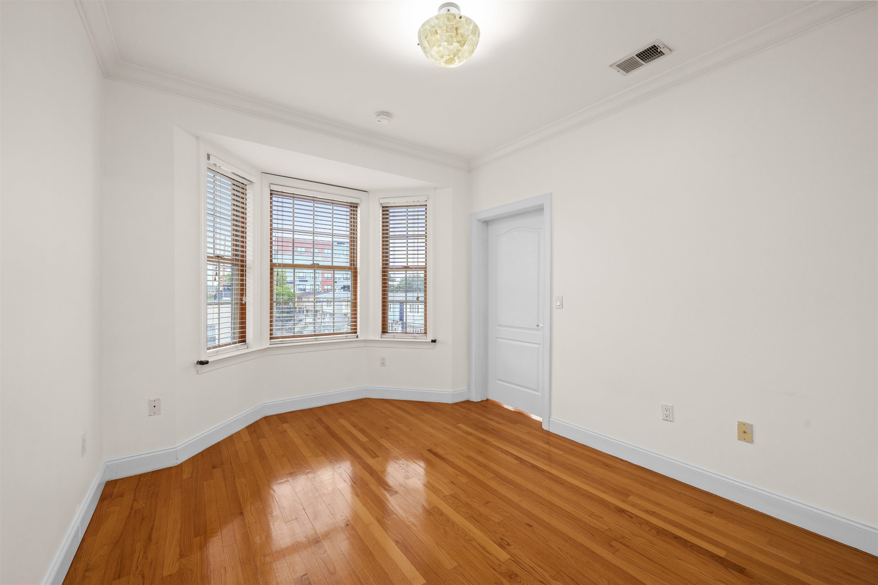 255 Broadway 206 Property Photo 16