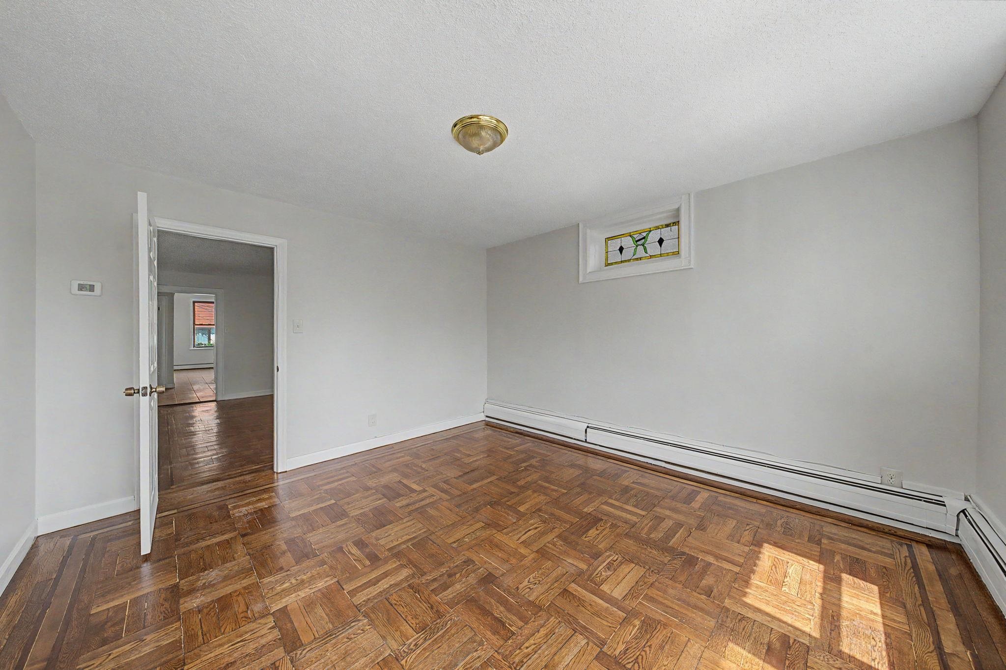29 Crescent Ave Property Photo 18