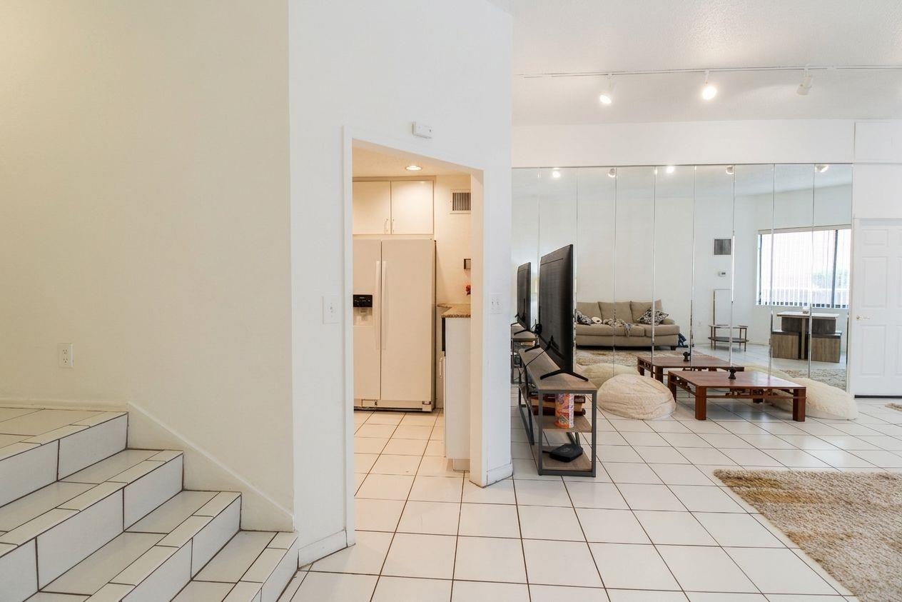 108 Harmon Cove Tower Property Photo 6