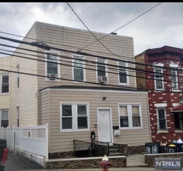 1307 51ST ST Property Photo 1