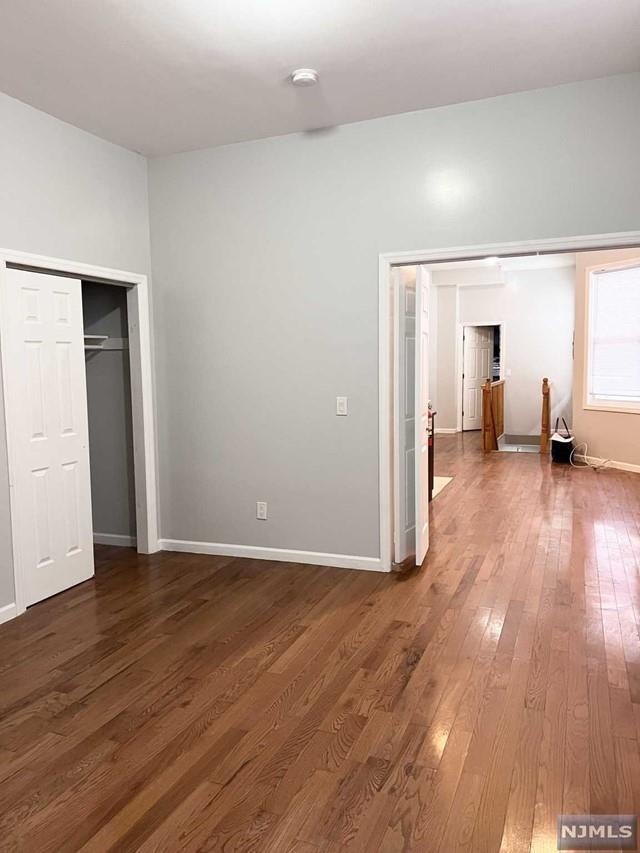 1307 51st St Property Photo 5