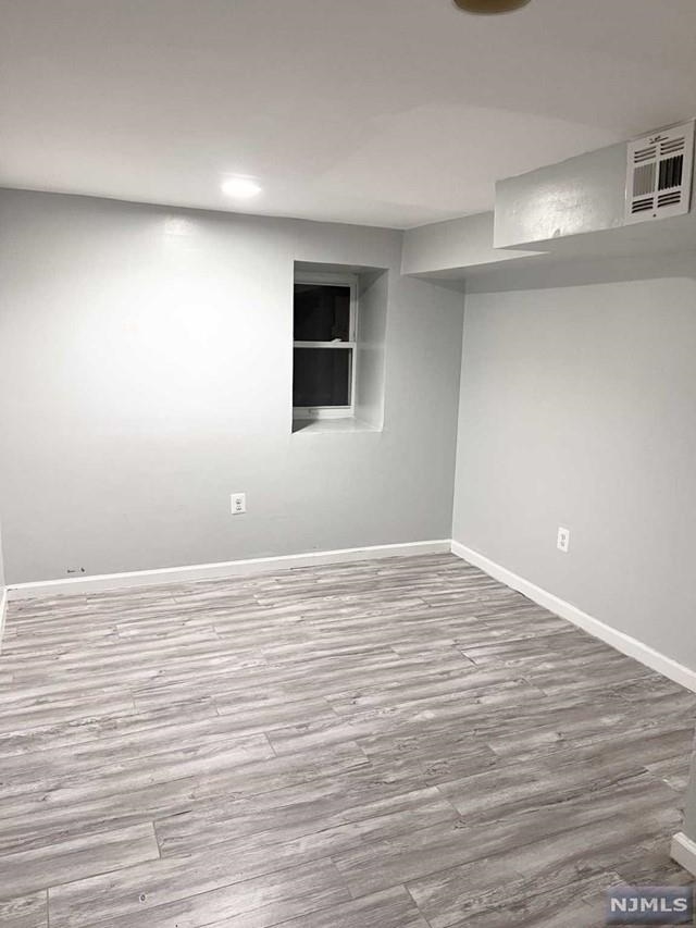 1307 51st St Property Photo 13