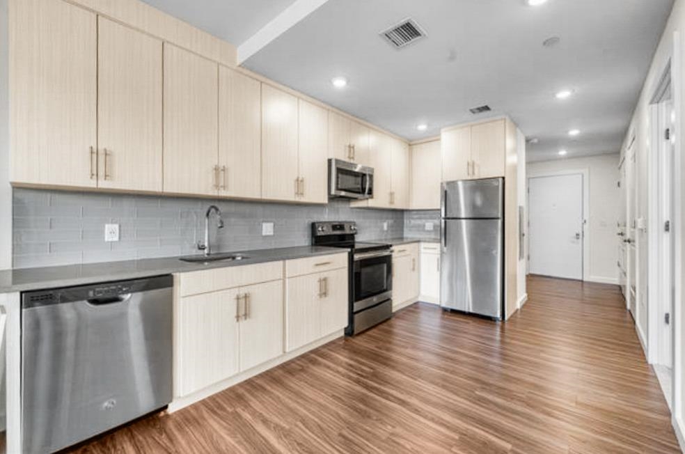 957 Broadway 1006 Property Photo 10
