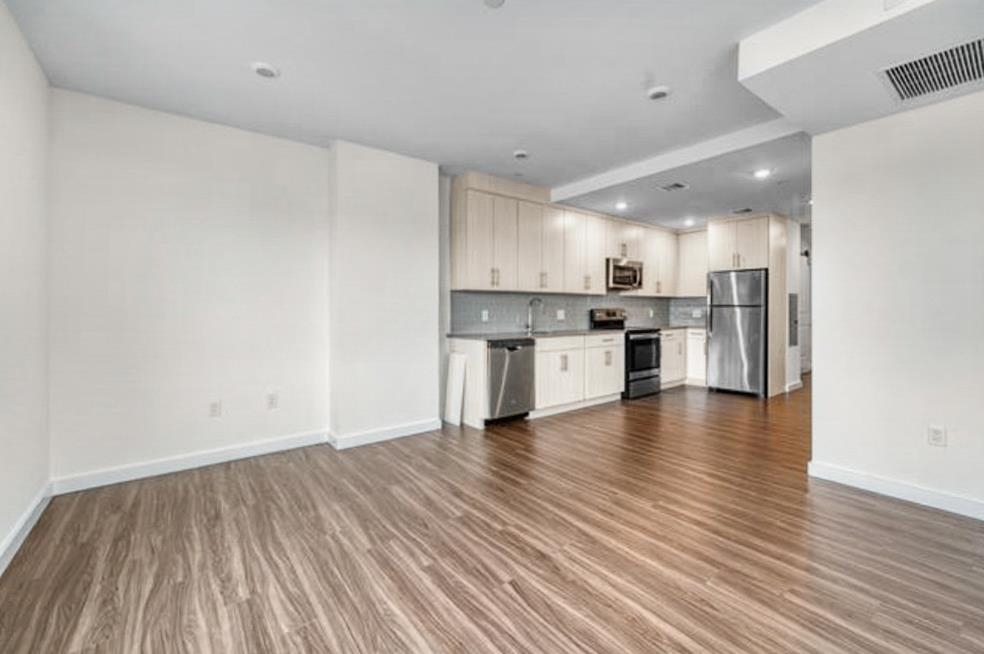 957 Broadway 1006 Property Photo 13