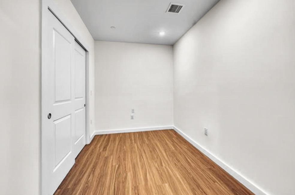 957 Broadway 1006 Property Photo 14