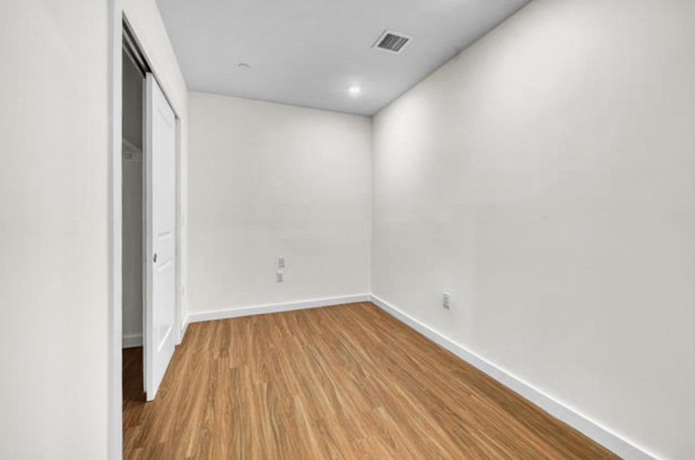 957 Broadway 1006 Property Photo 15