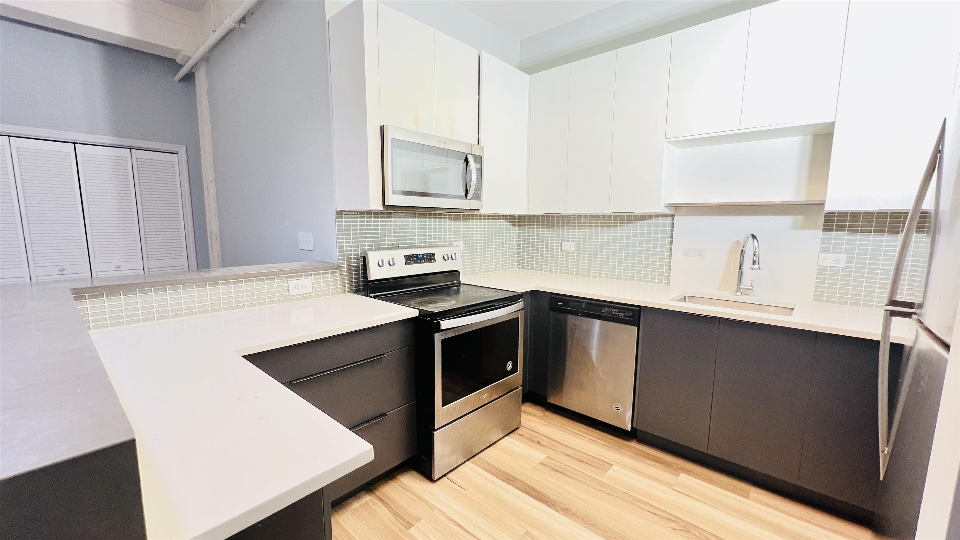 160 Lafayette St 52302 Property Photo 2