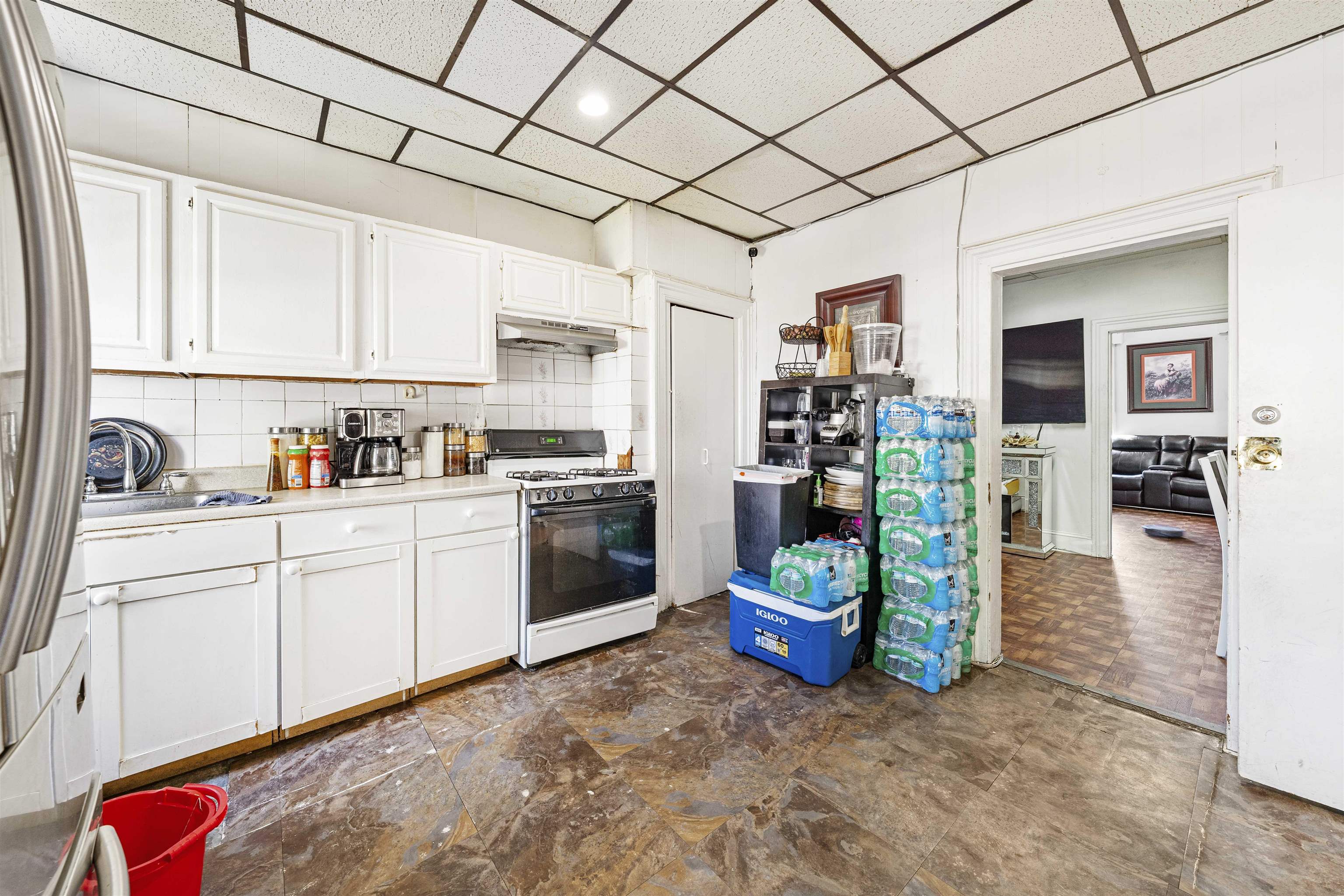 418 7th St Property Photo 12