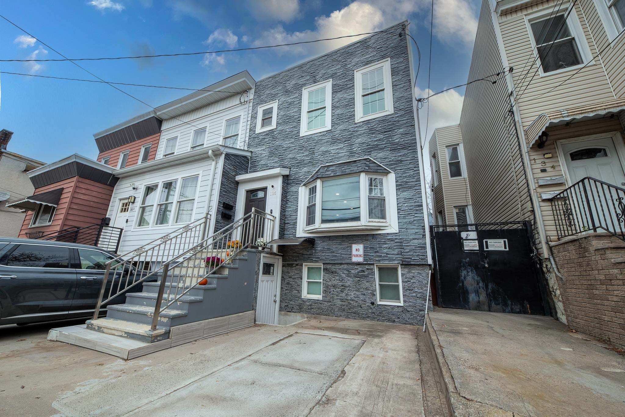136 North St Property Photo 1