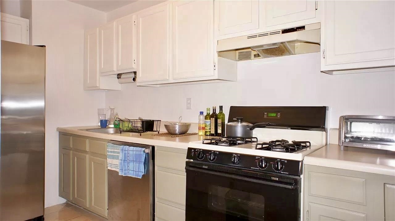 6040 Blvd East 31n Property Photo 7