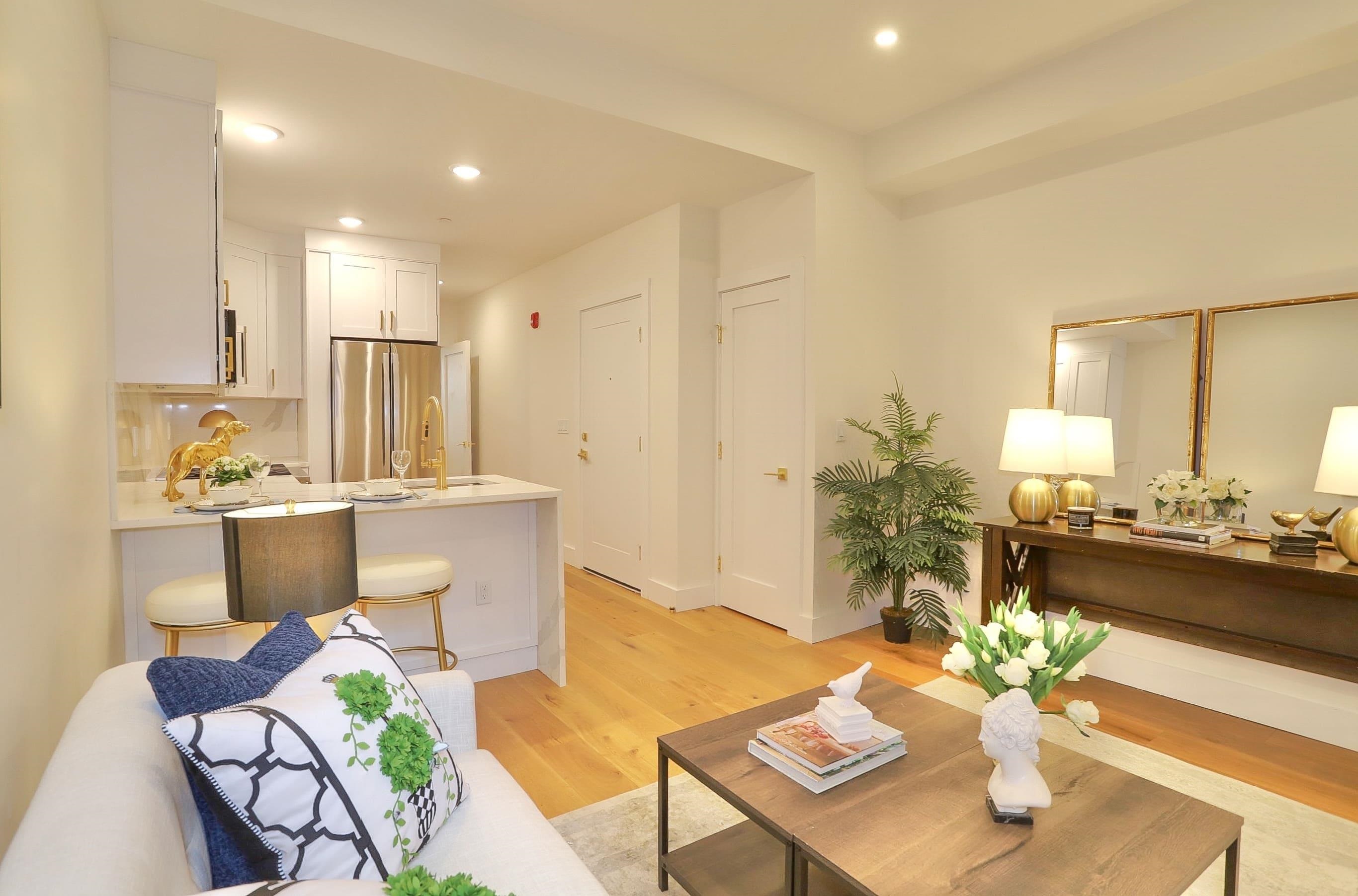 842 PARK AVE 302 Property Photo 1