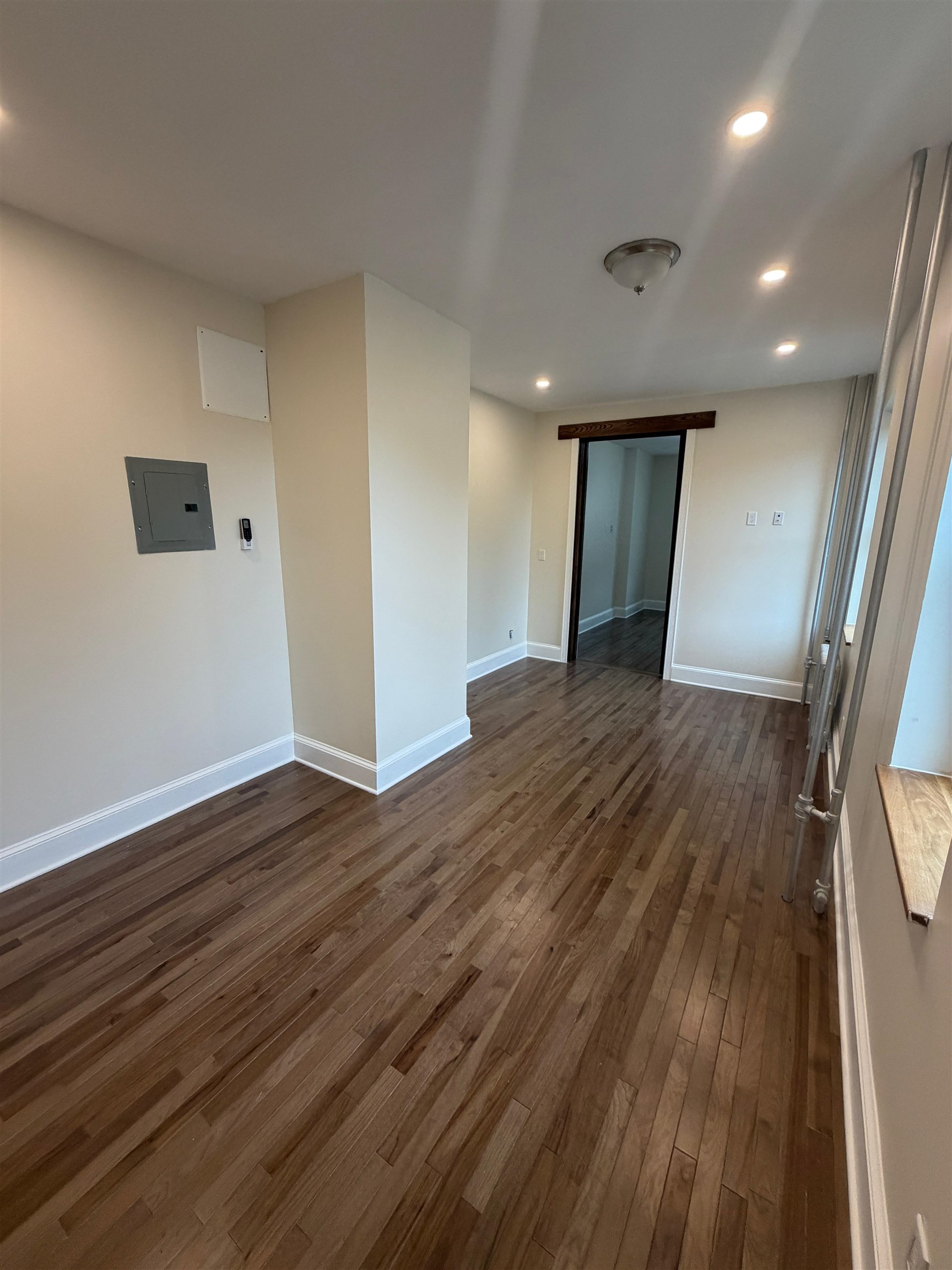 272 Hancock Ave 1 Property Photo 5