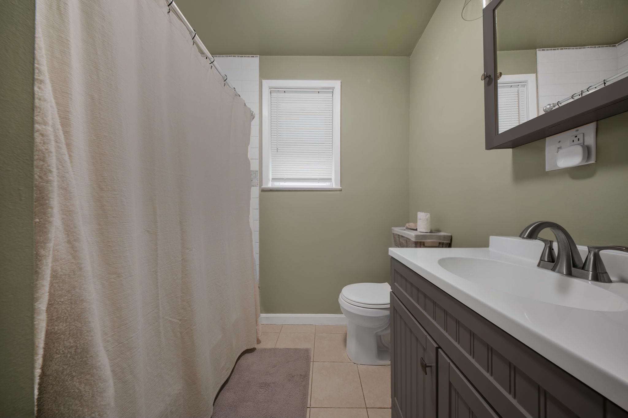 152 West 9th St 1 Property Photo 20
