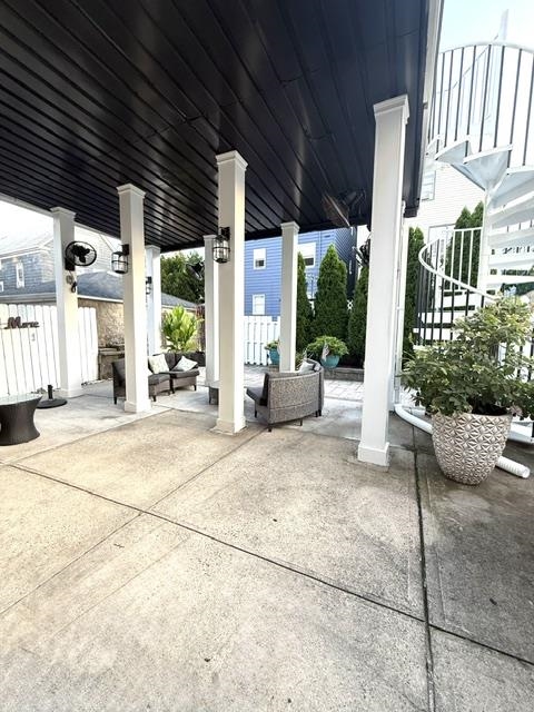 152 West 9th St 1 Property Photo 32