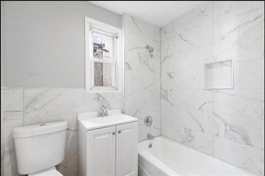 1104a Avenue C 3 Property Photo 2