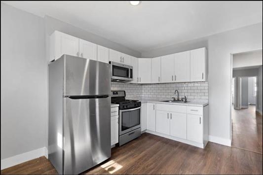1104a Avenue C 3 Property Photo 6