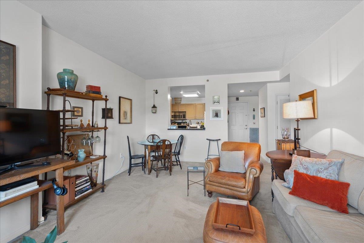1104 City Pl Property Photo 6
