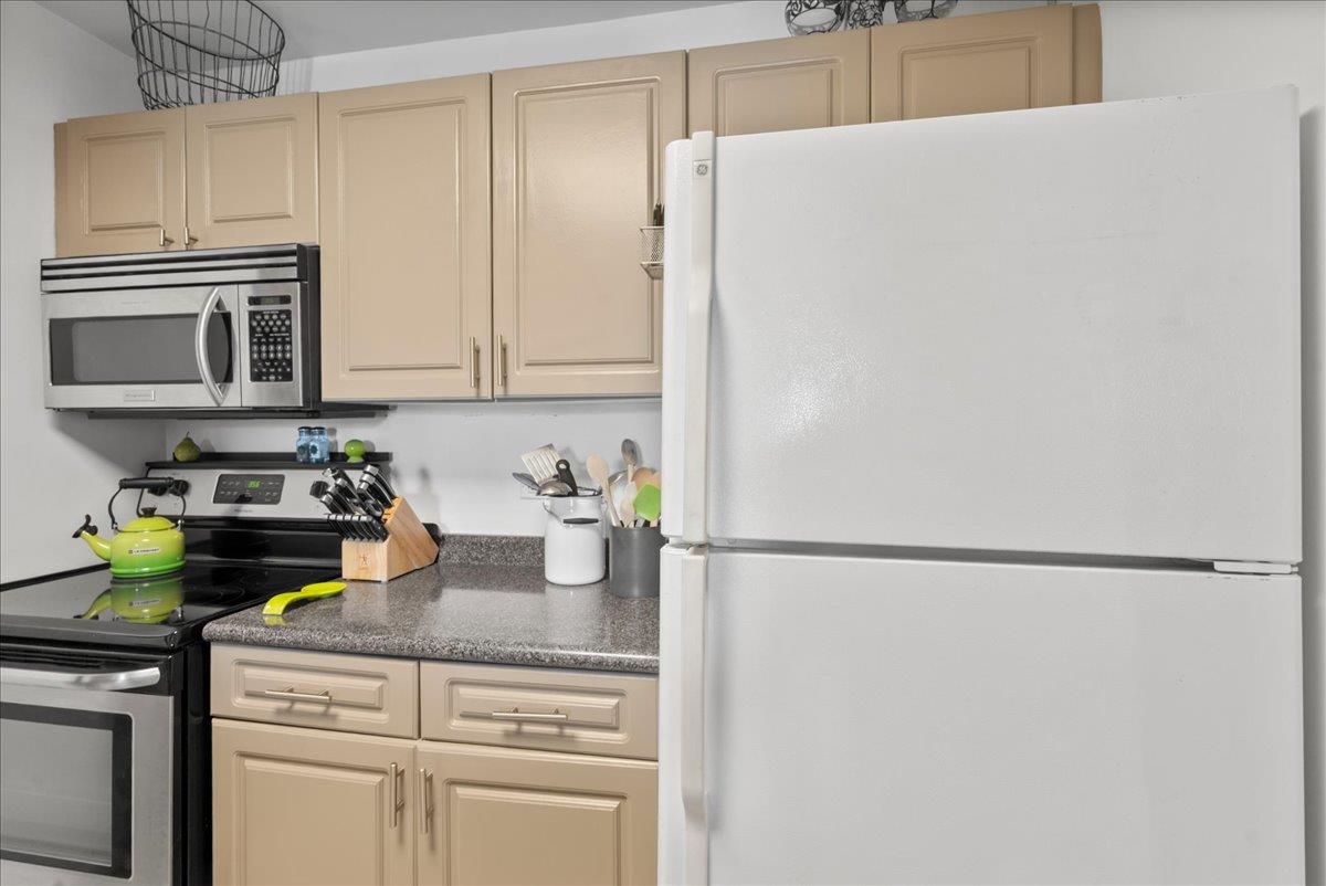 1104 City Pl Property Photo 11