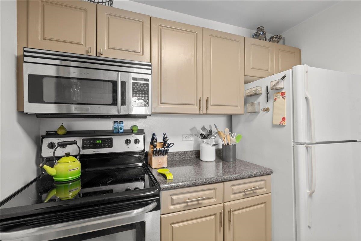 1104 City Pl Property Photo 12