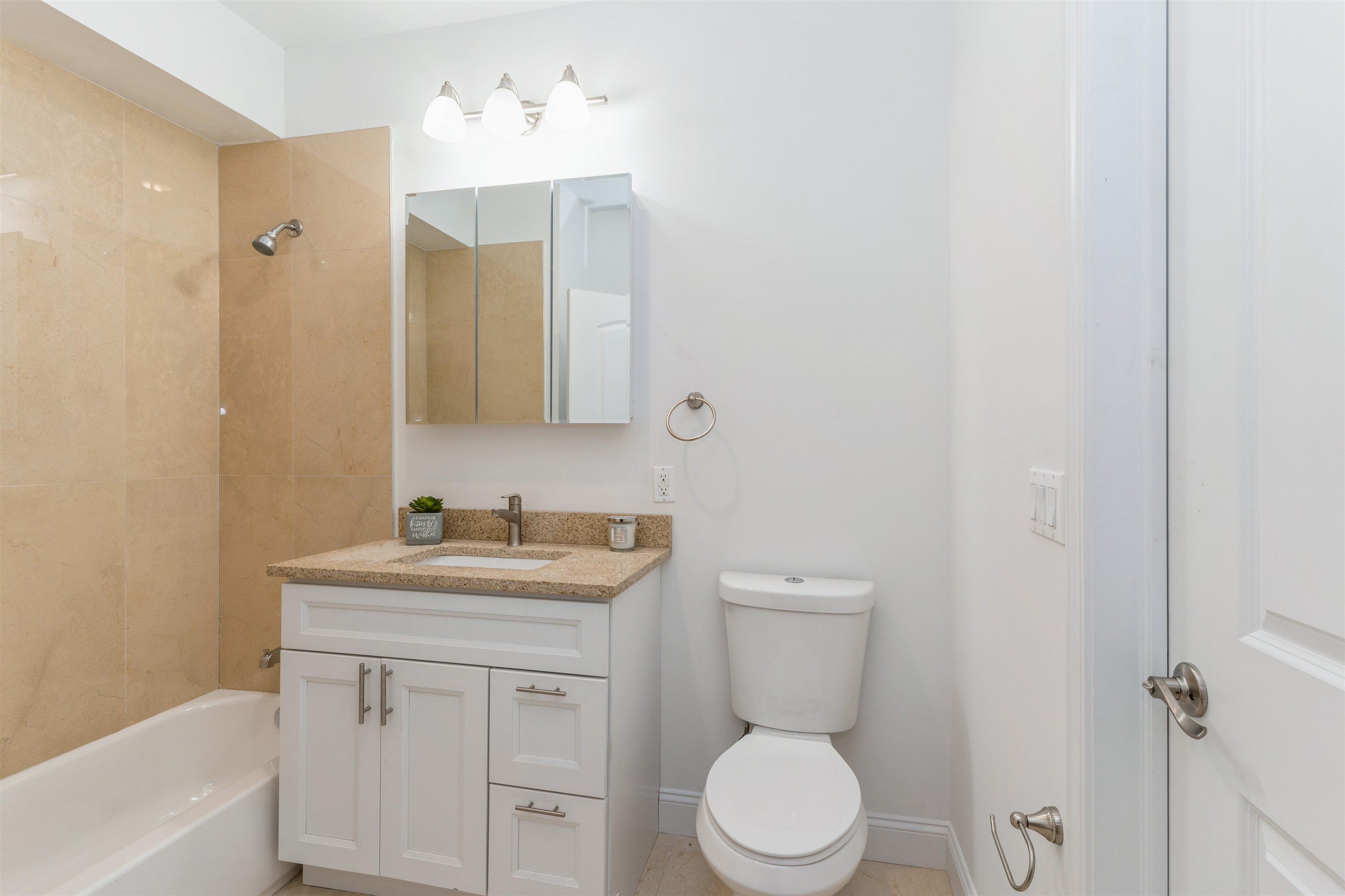 725 Sip St 404 Property Photo 8