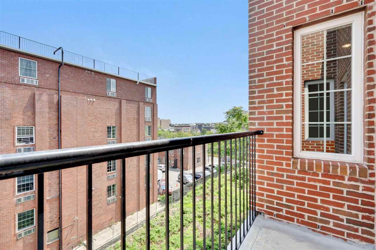 725 Sip St 404 Property Photo 12