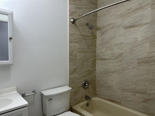 860 Bergen Ave Property Photo 21