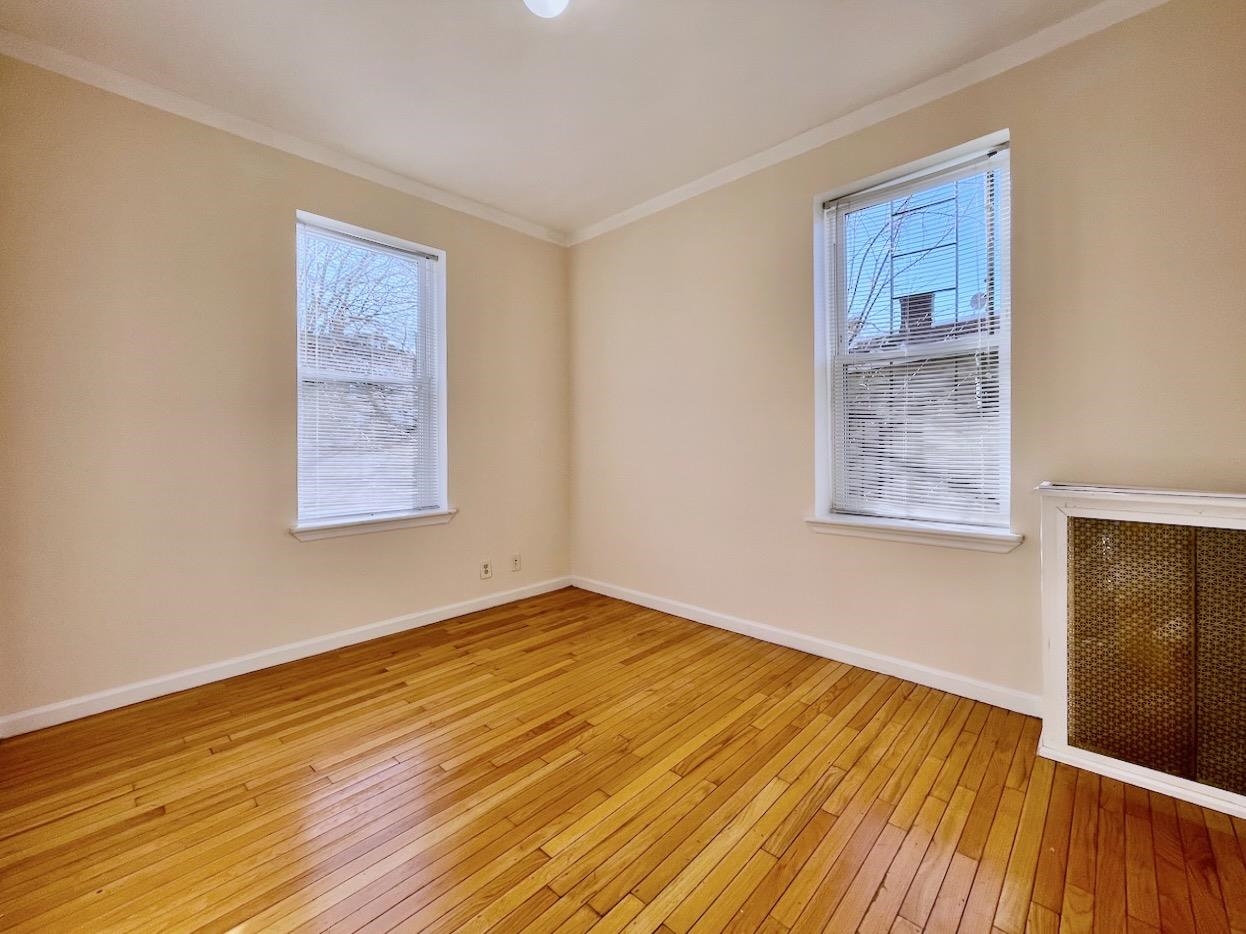 1614 Summit Ave 4 Property Photo 6
