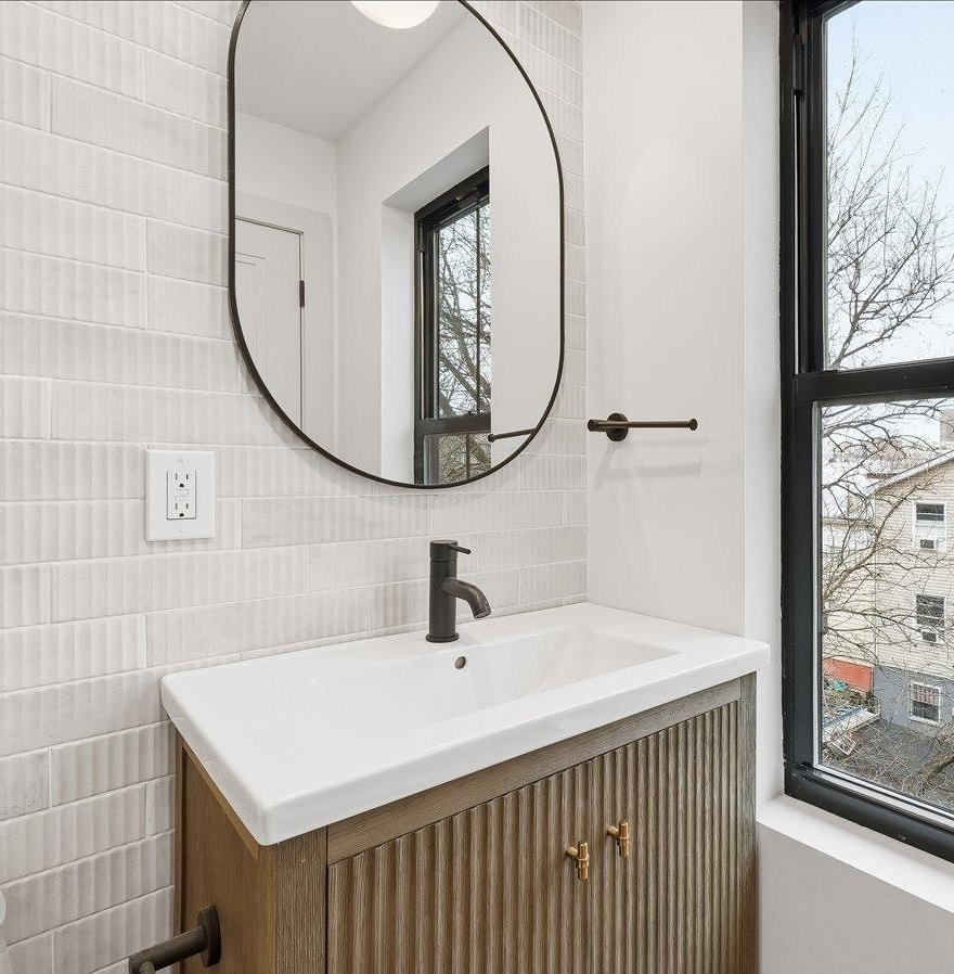 62 Gardner Ave 2 Property Photo 12