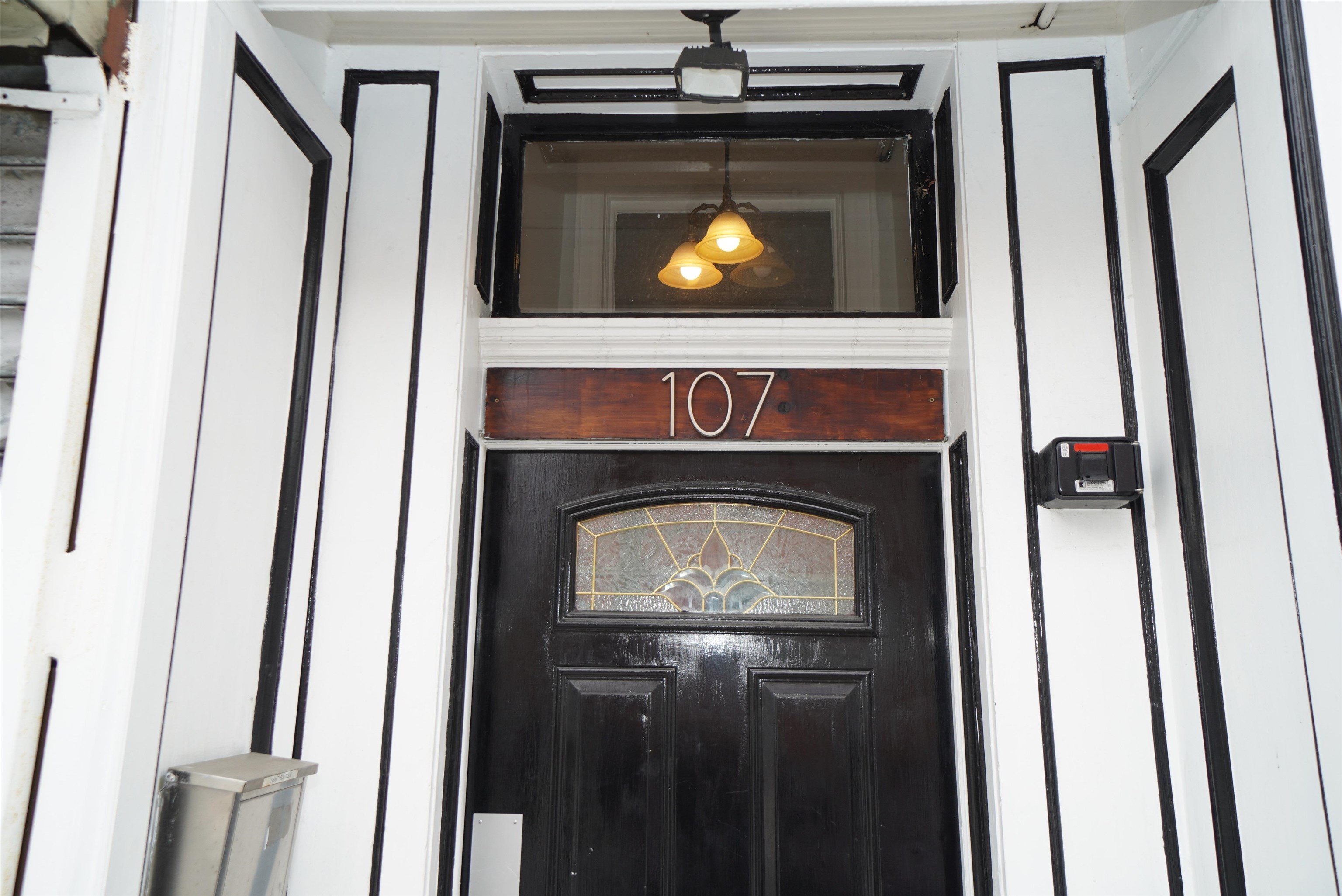 107 Bowers St 1r (101) Property Photo 18