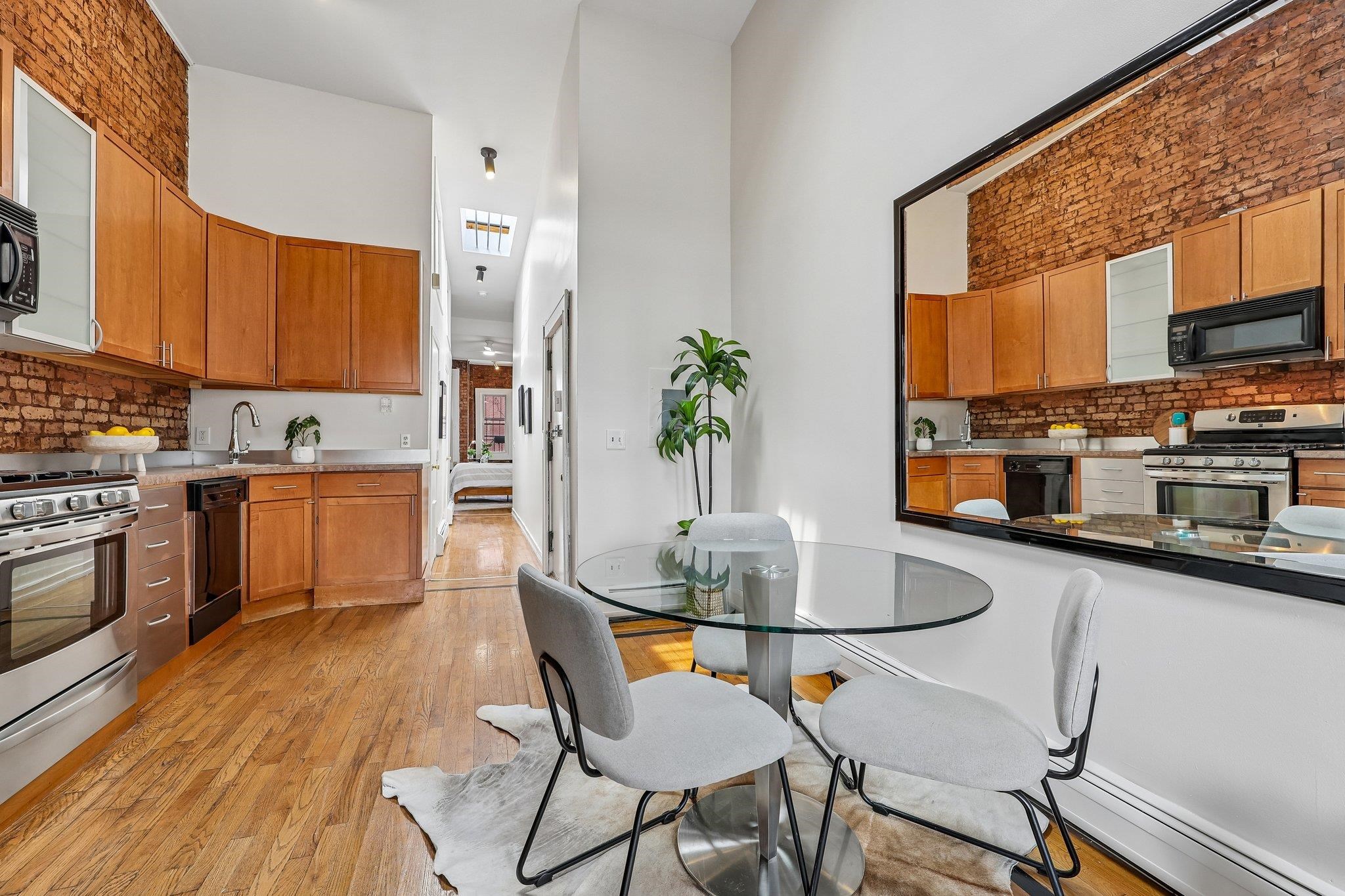 515 Jersey Ave 6 Property Photo 6