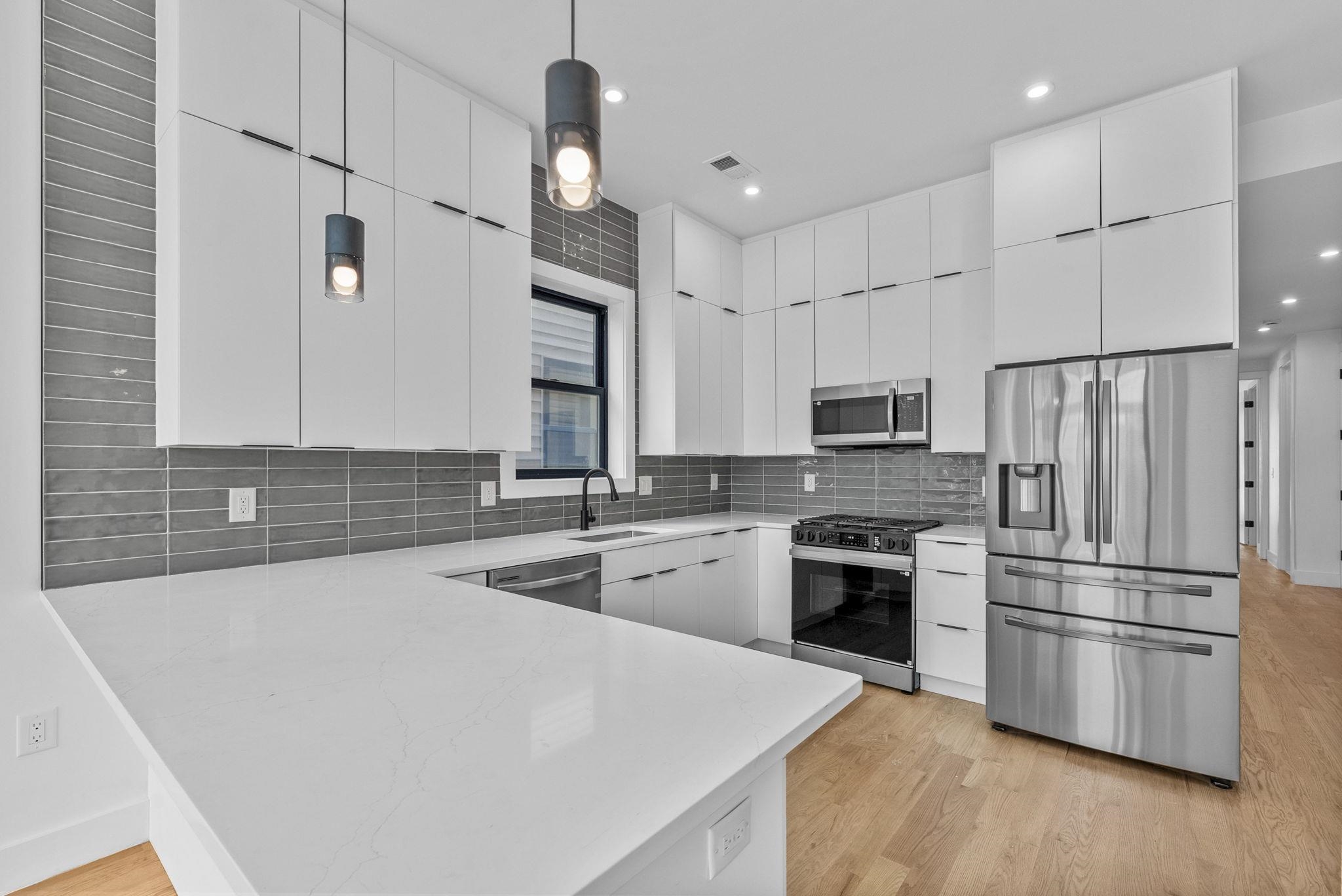 100 Terrace Ave 1 Property Photo 5