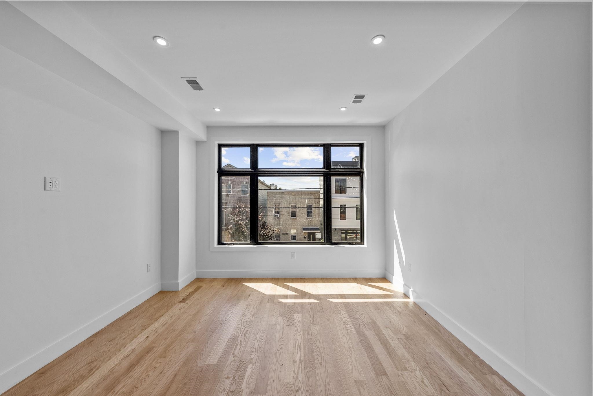 100 Terrace Ave 1 Property Photo 8