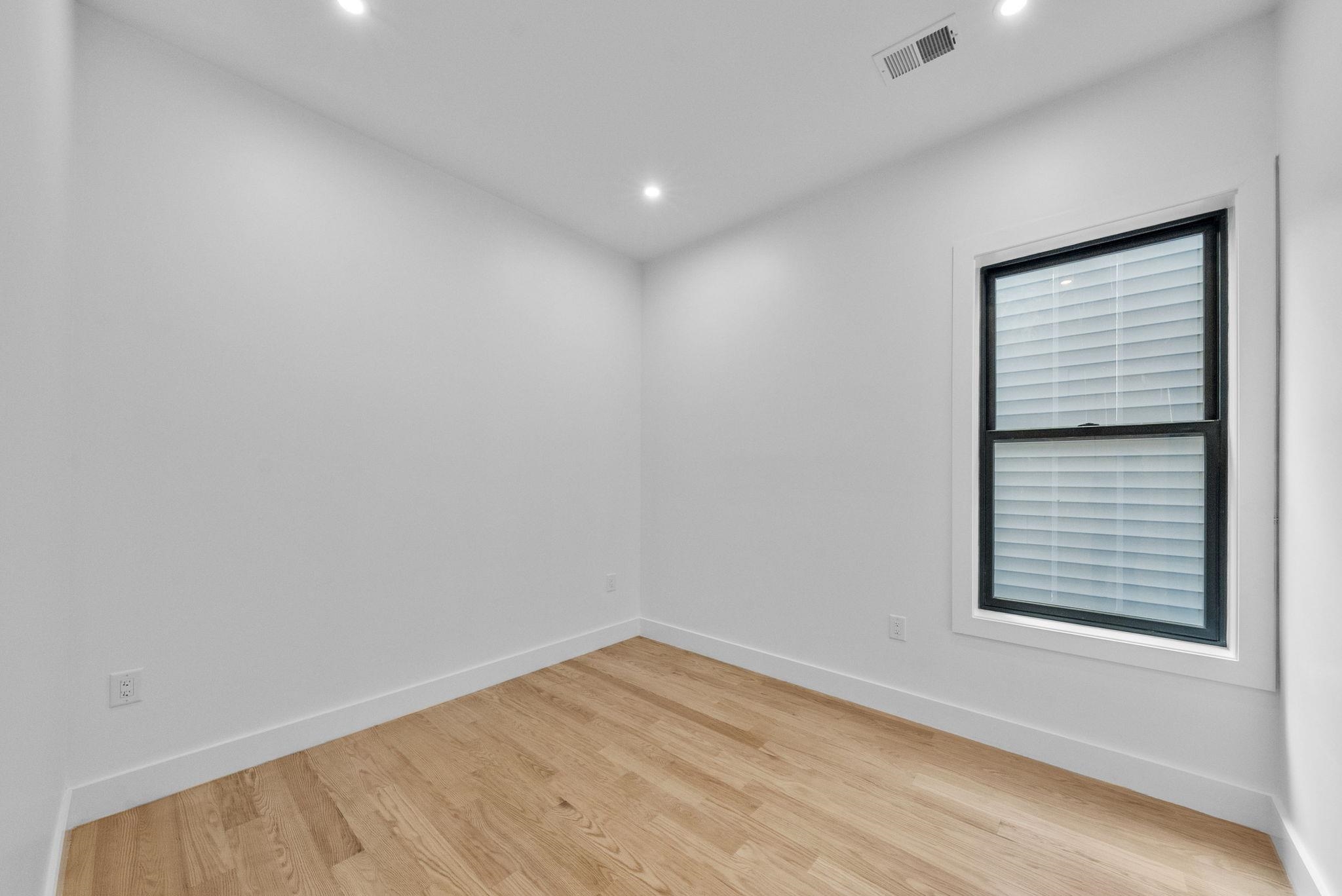 100 Terrace Ave 1 Property Photo 22