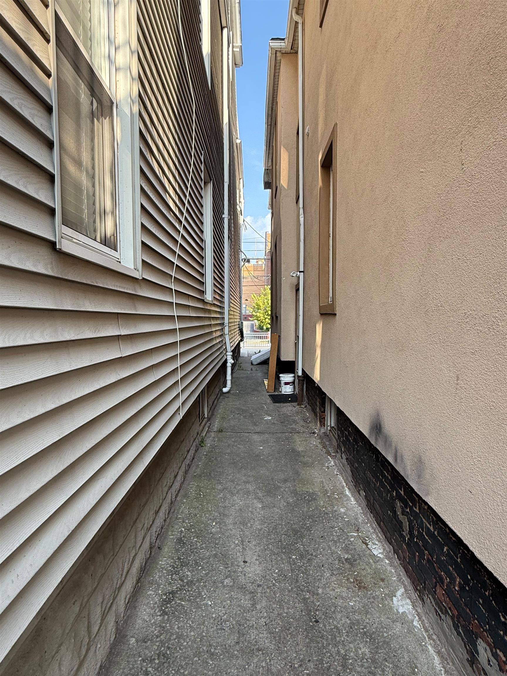 793 Kennedy Blvd Property Photo 14