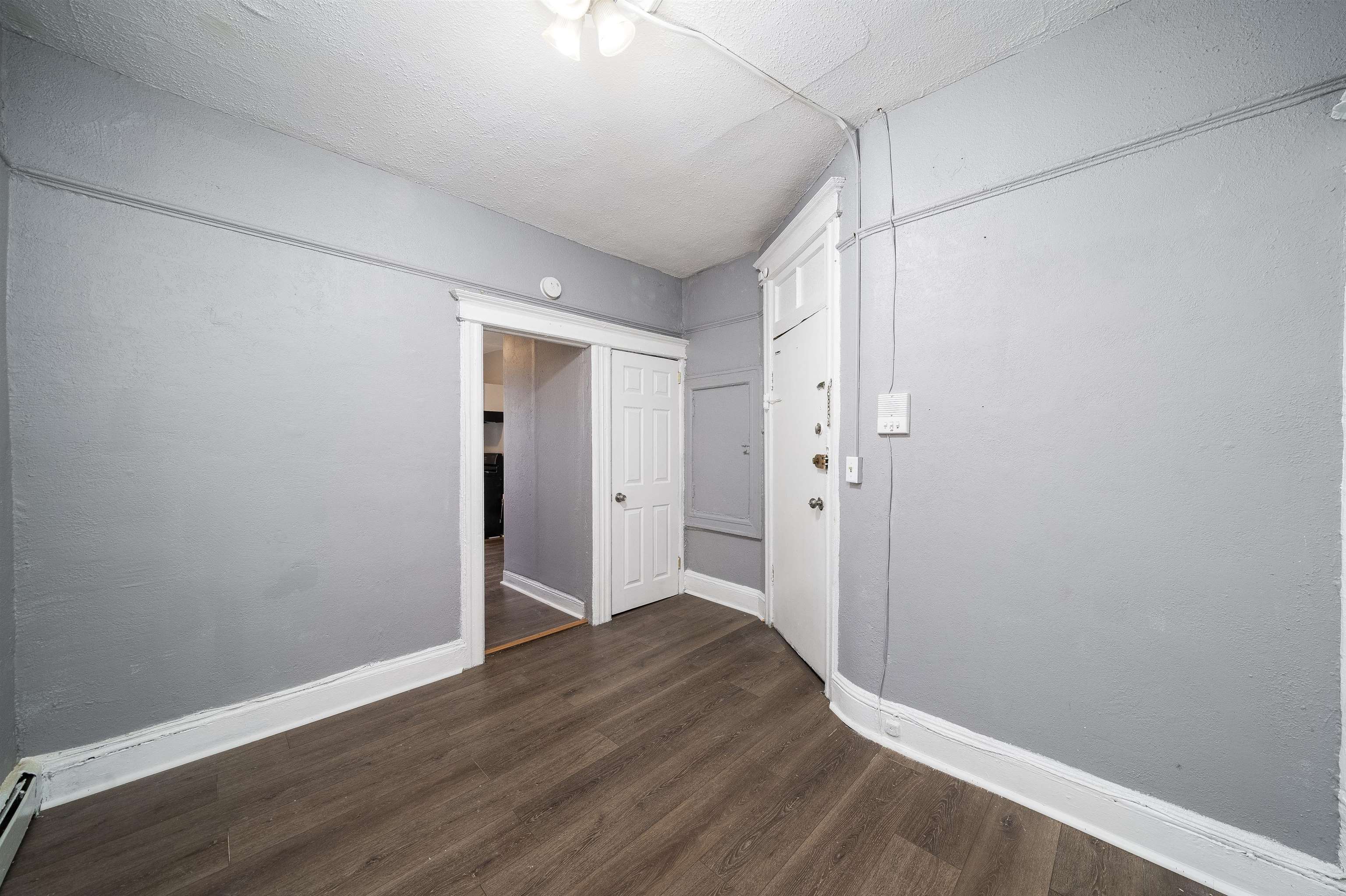 164 Highland Ave 4 Property Photo 3