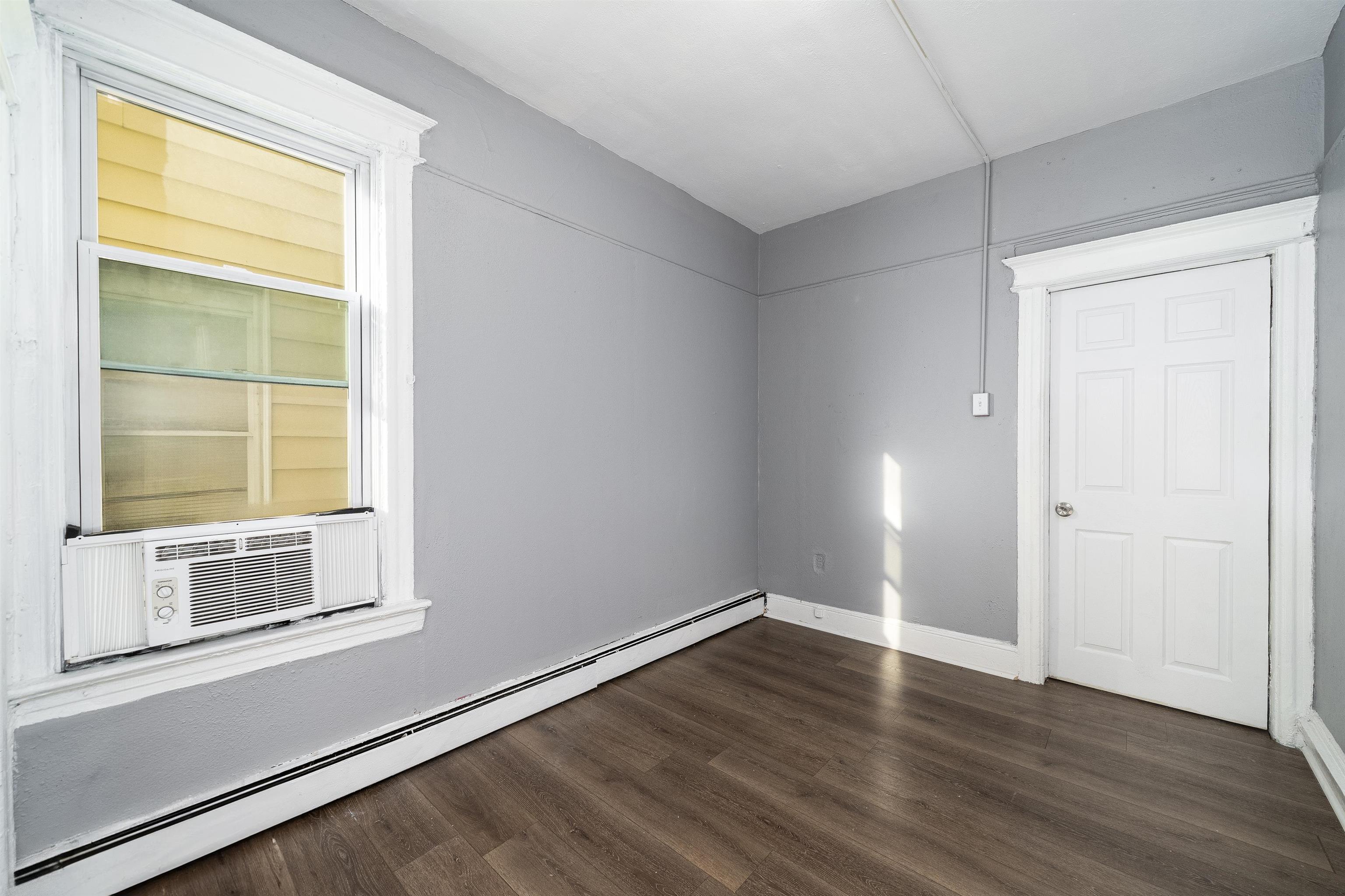 164 Highland Ave 4 Property Photo 5