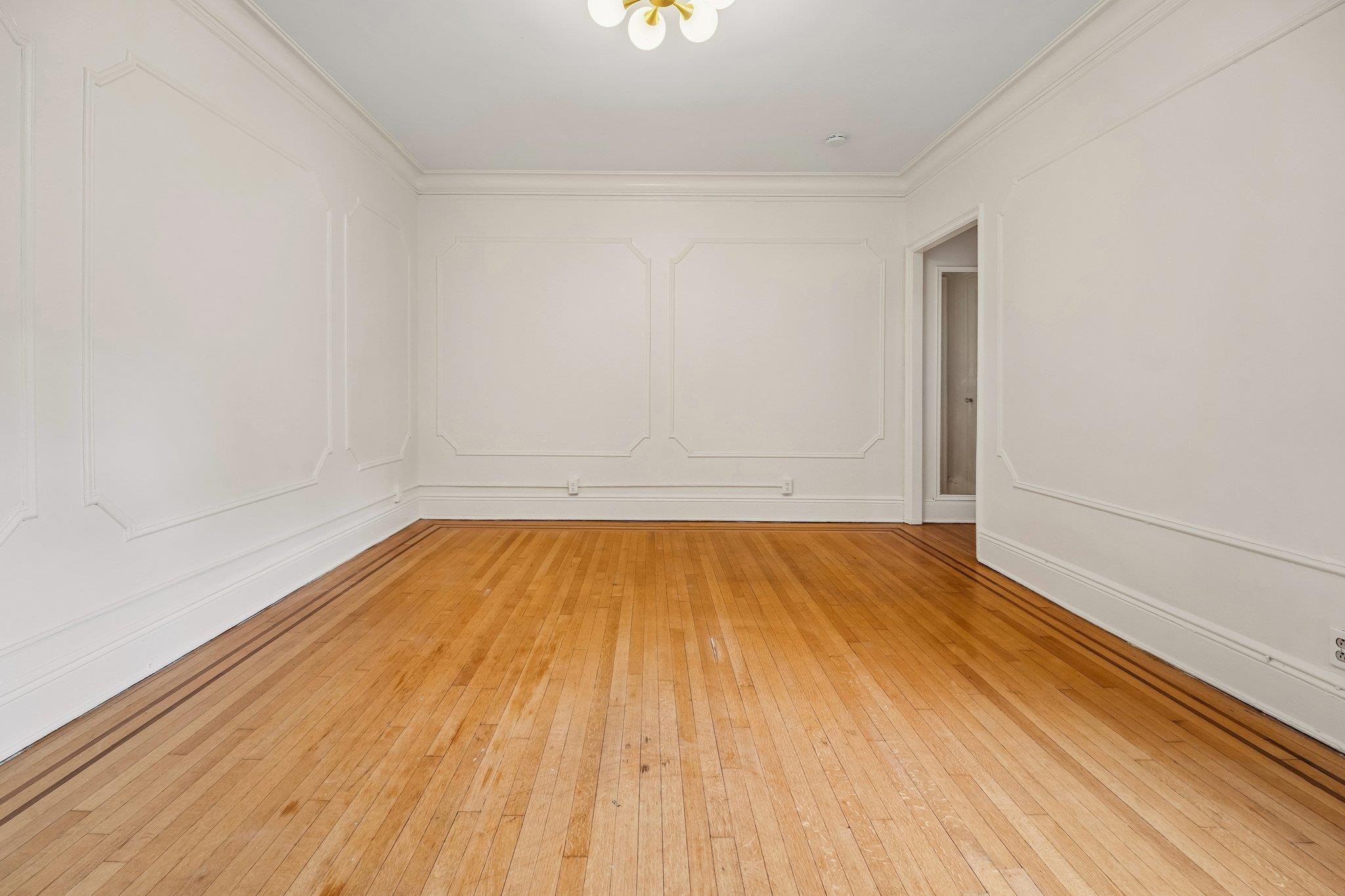 1015 Washington St 46 Property Photo 4