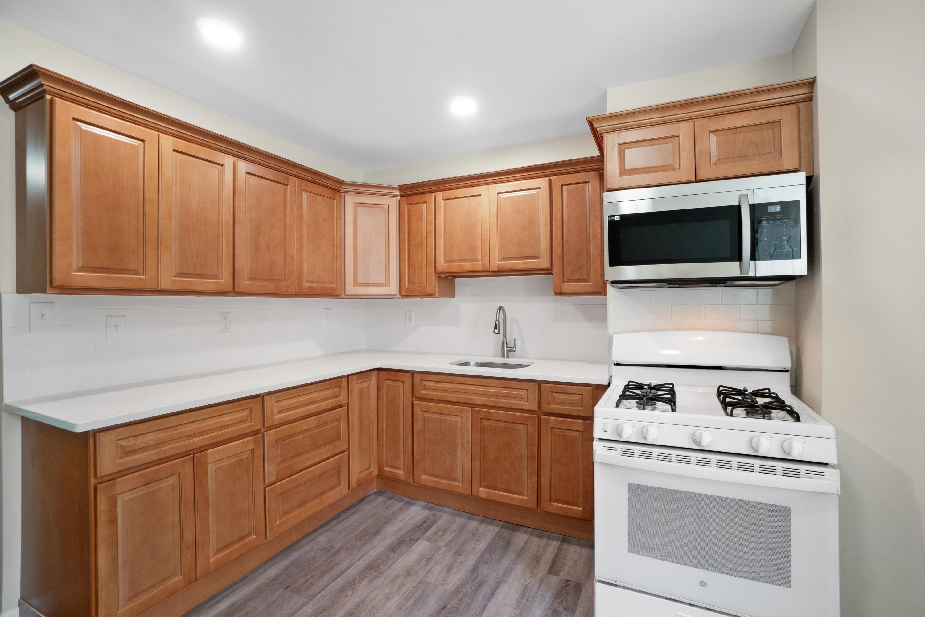 188 Avenue B Property Photo 4