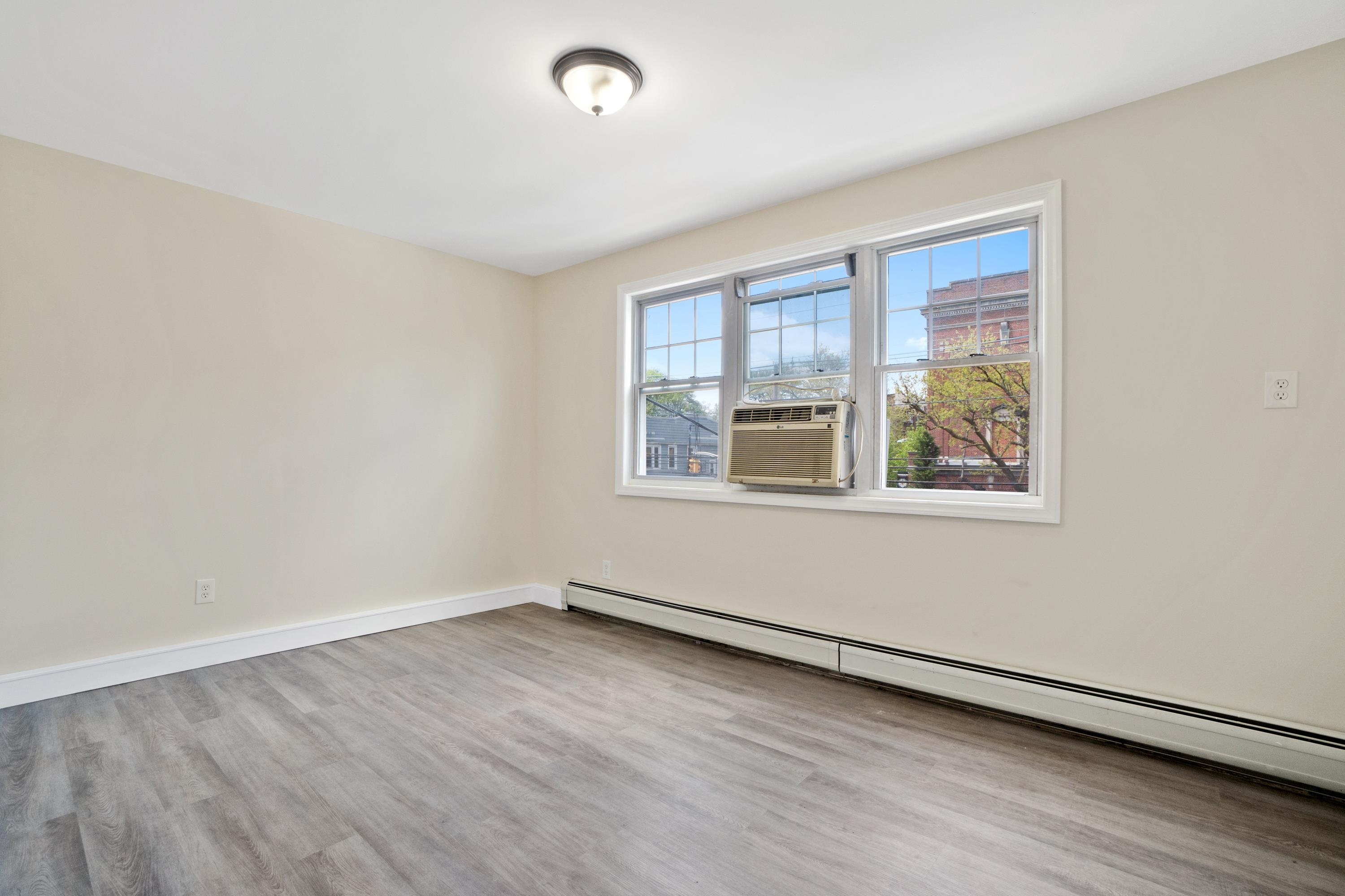 188 Avenue B Property Photo 9