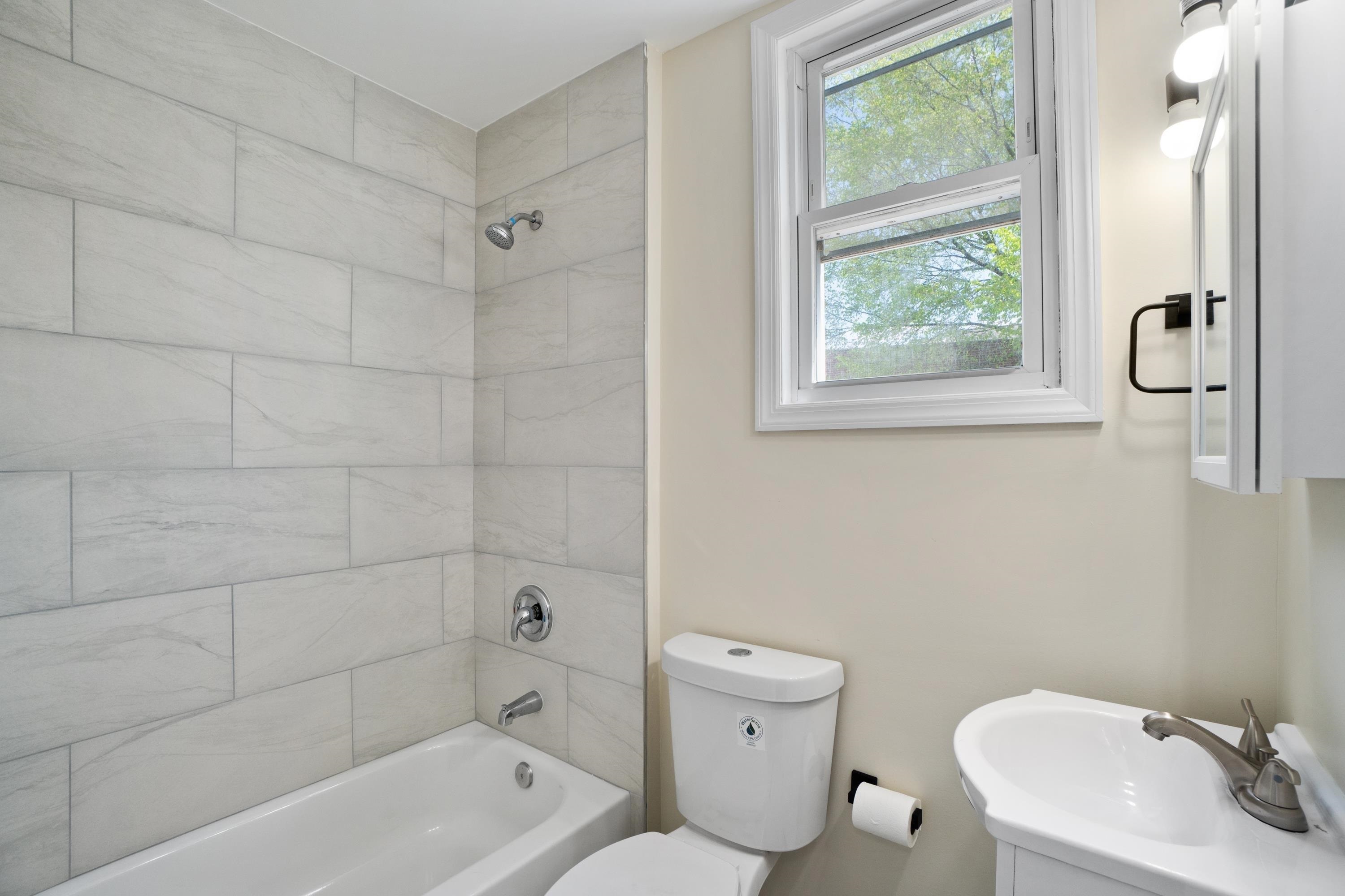 188 Avenue B Property Photo 10