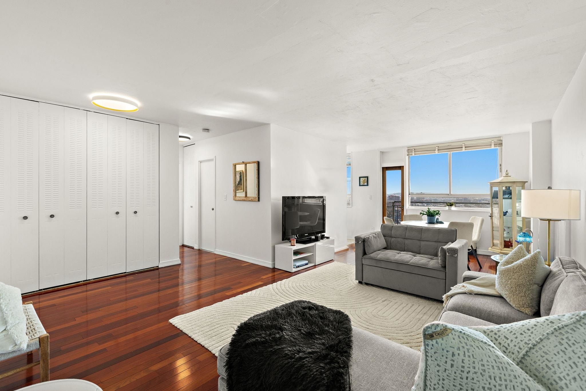 100 Manhattan Ave 2115 Property Photo 1