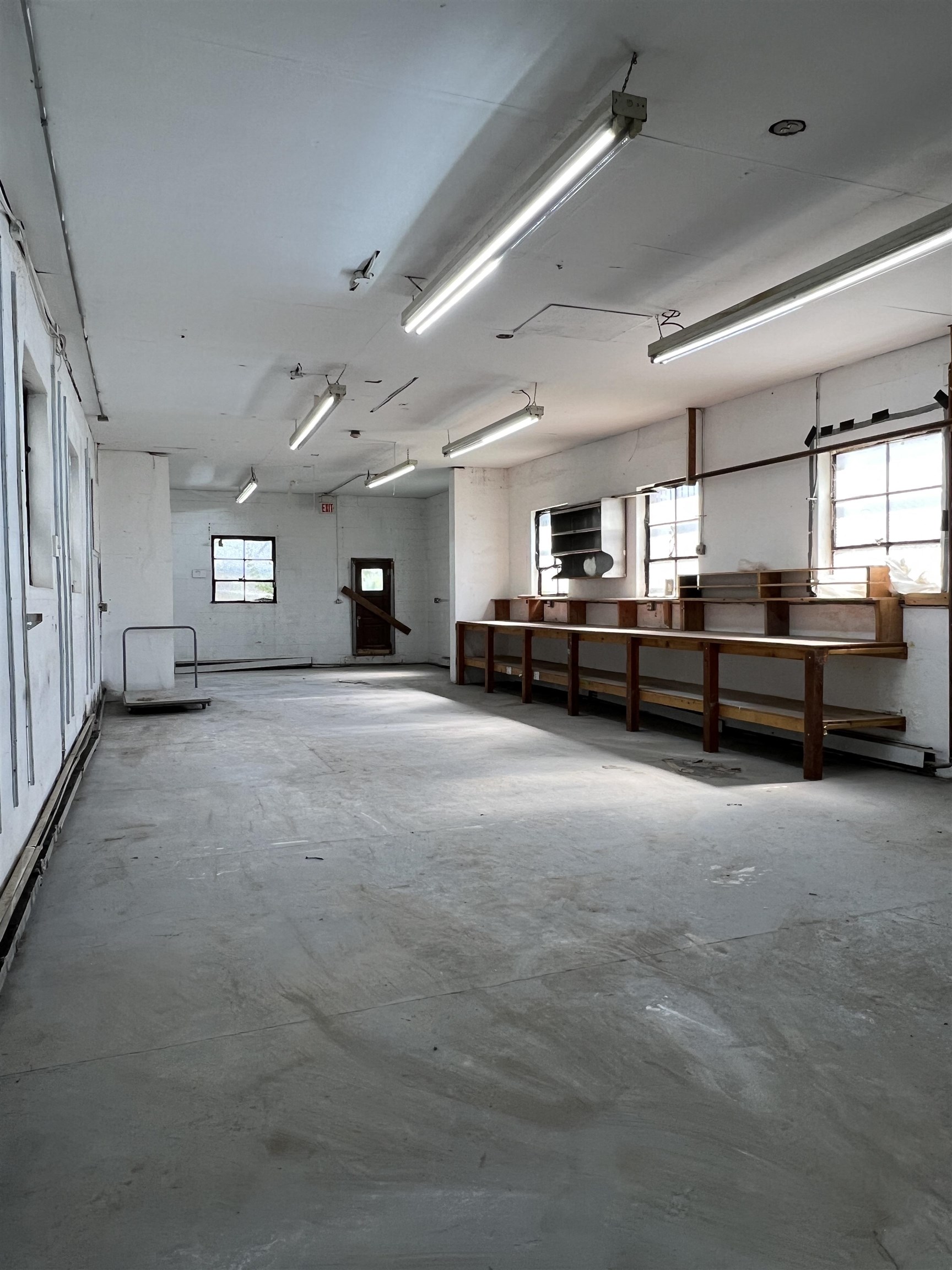 908 New York Ave Property Photo 3