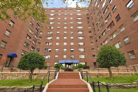 6515 BLVD EAST 2E Property Photo 1