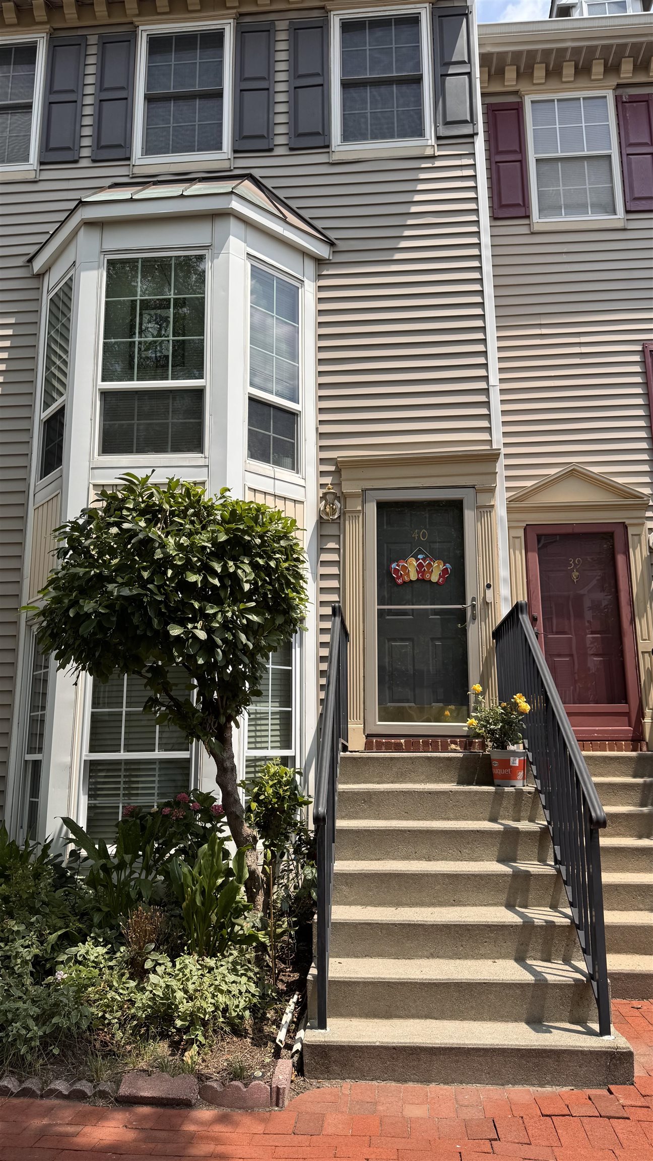 40 HOLLY ST Property Photo 1