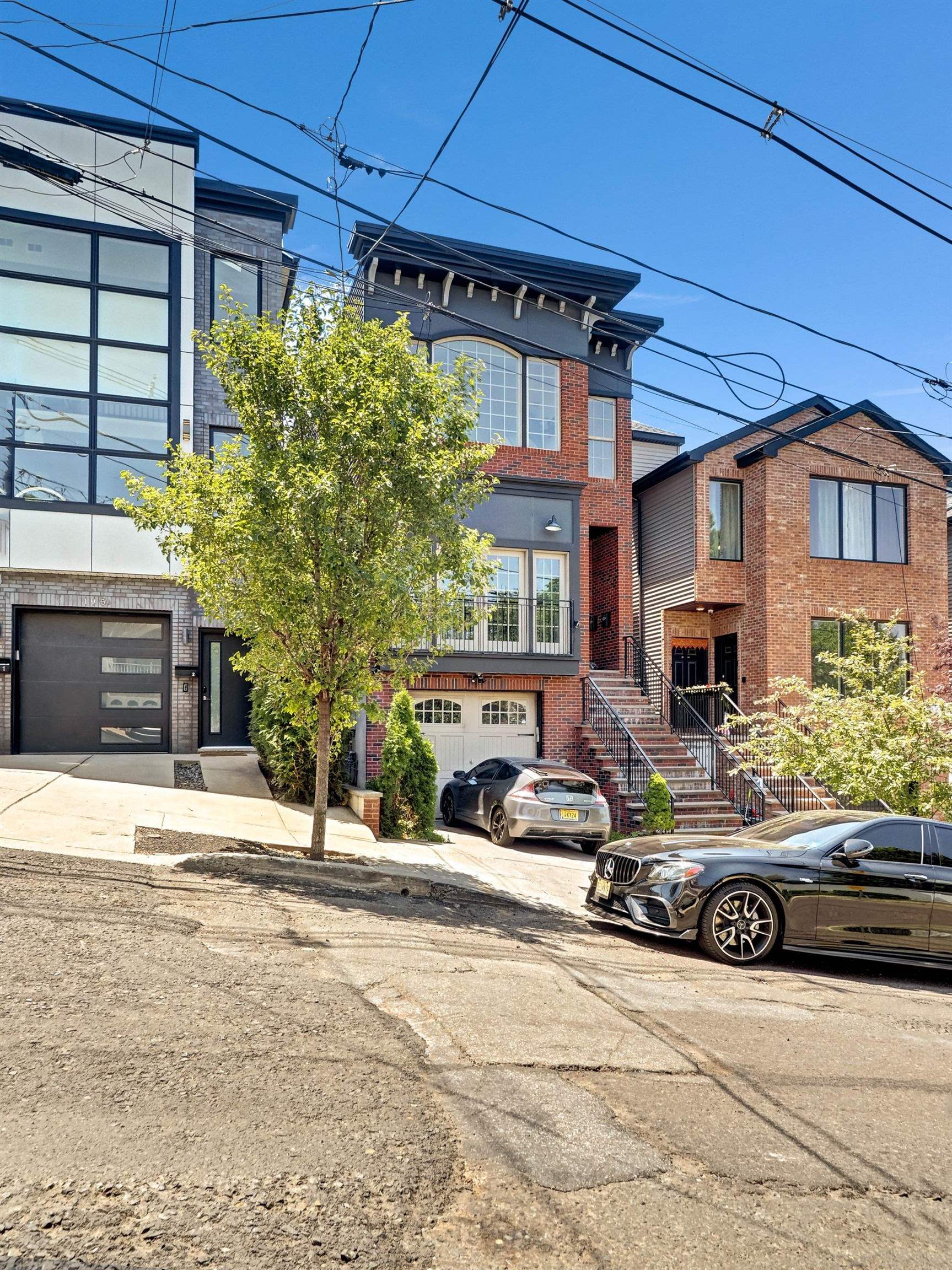 197 LINCOLN ST 2