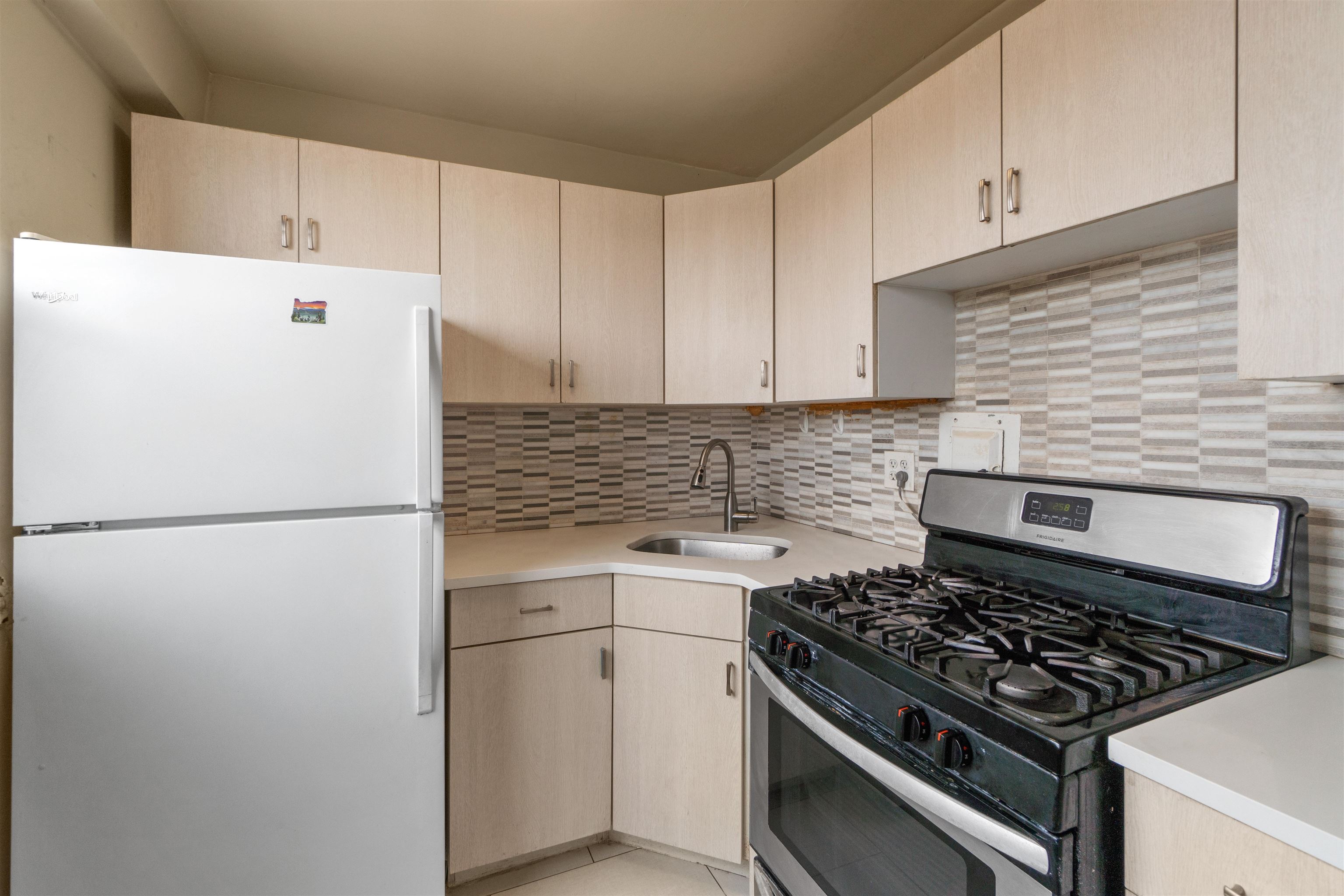 6515 Blvd East 7d Property Photo 10