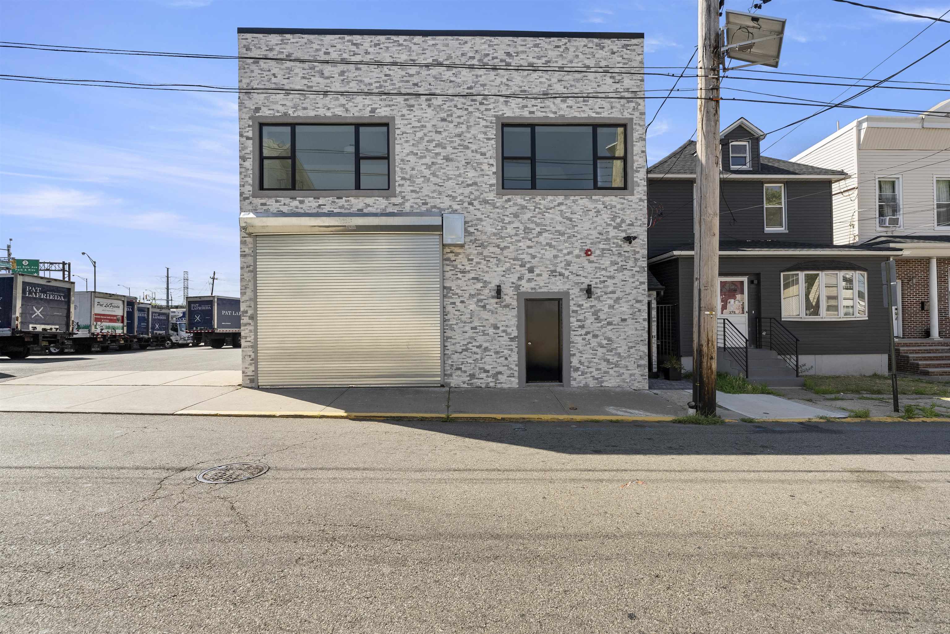 3709 Liberty Ave Property Photo 1