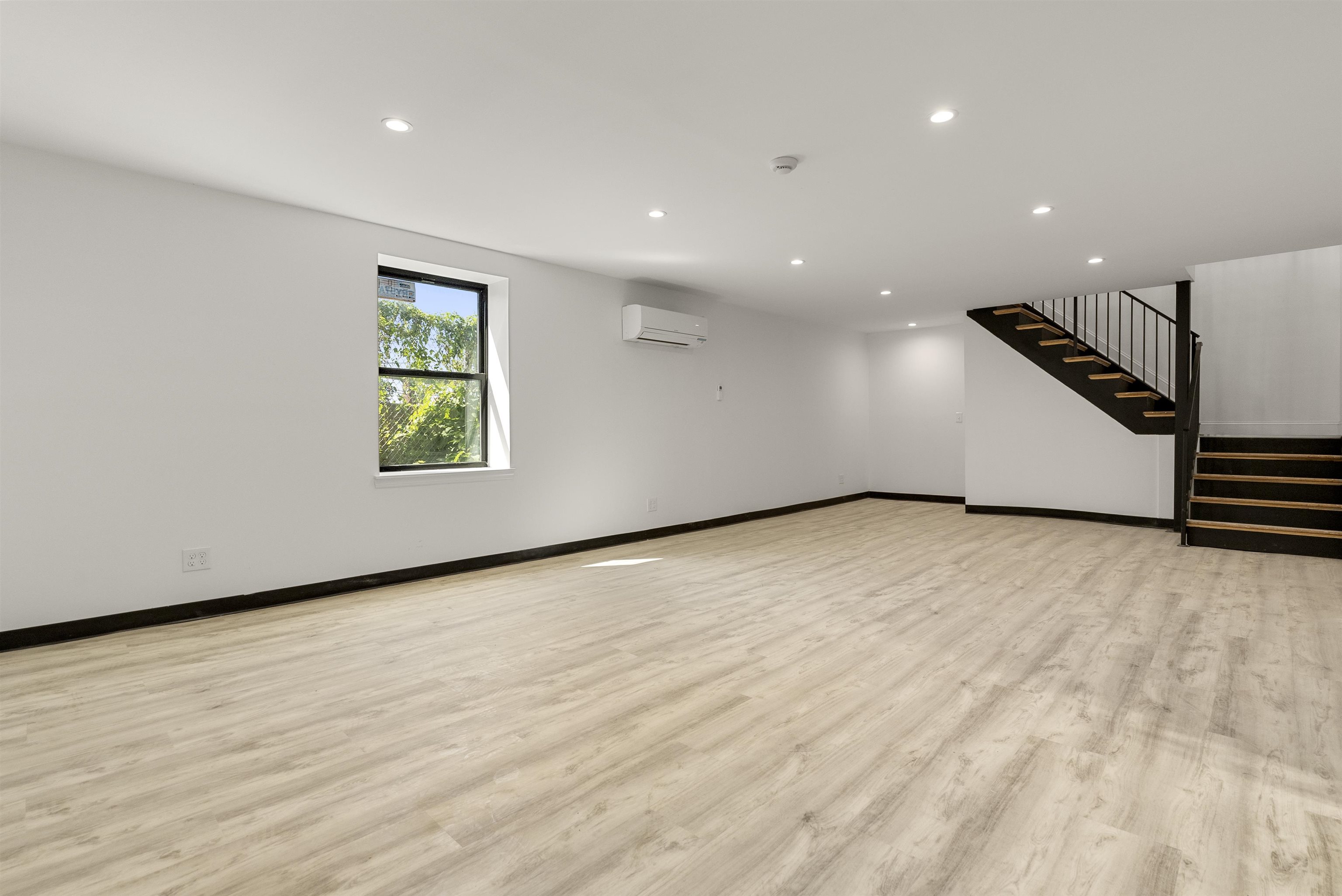3709 Liberty Ave Property Photo 15
