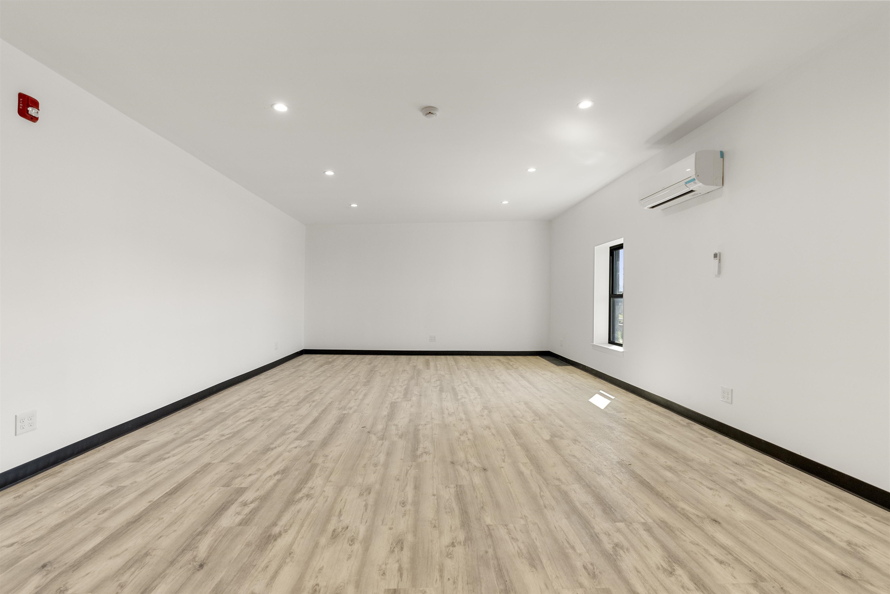 3709 Liberty Ave Property Photo 16