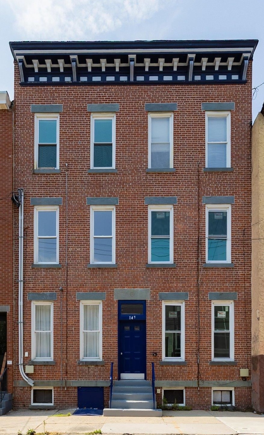 147 New York Ave 1l Property Photo 24
